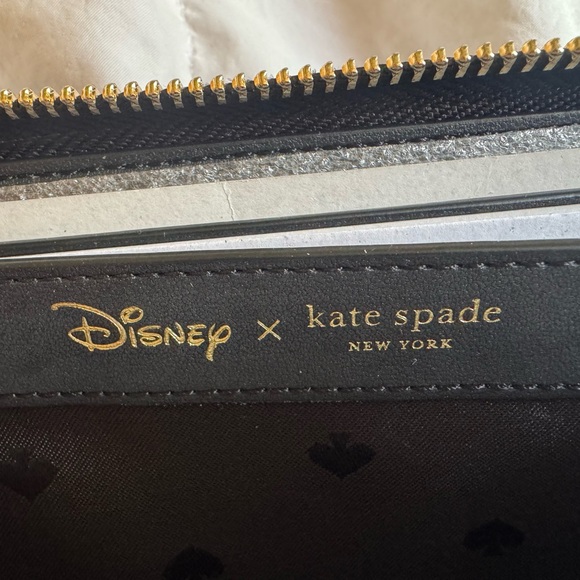NWT Kate Spade x Disney comic strip wallet - Picture 6 of 7